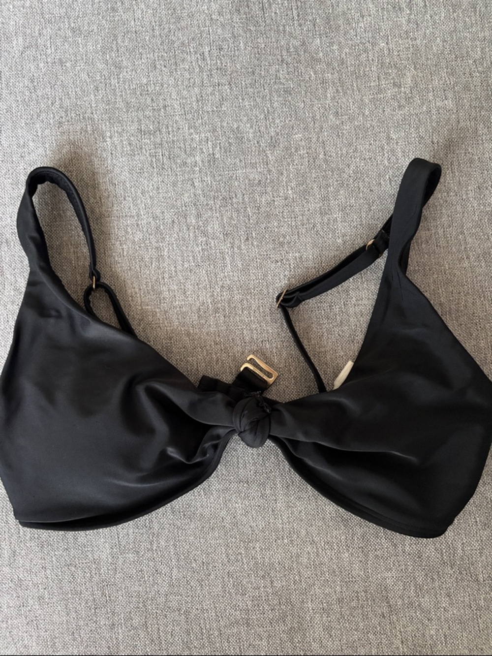 Hollister Black Knot-Front Bralette with Adjustable Straps - Picture 3 of 3